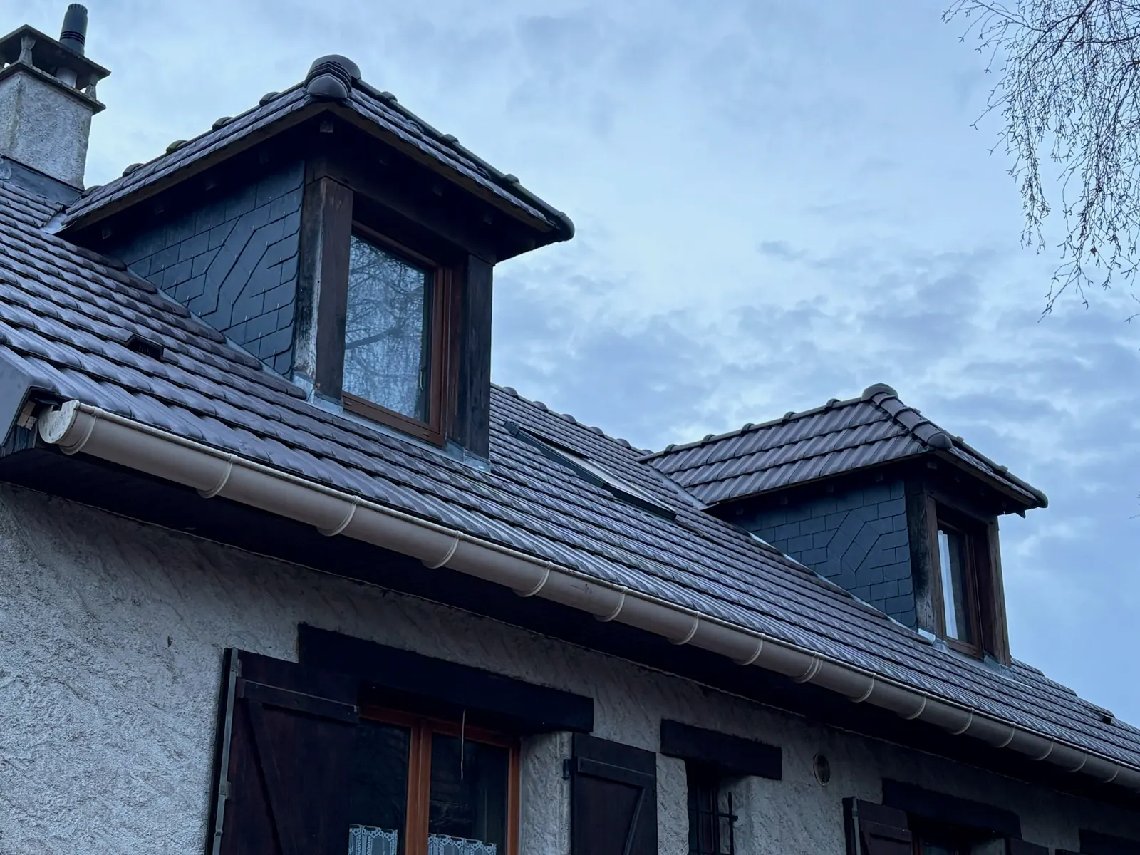 Toiture refaite à neuf avec ses lucarnes à Auvers-Saint-Georges