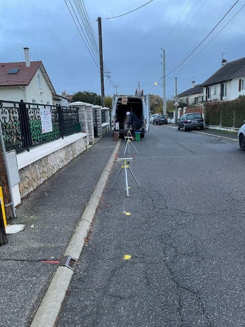 prpearation gouttière profilée sur place chantier